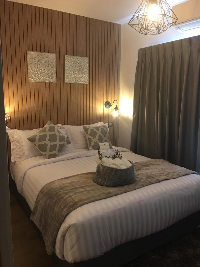 Tree​ For​ Rest​ Poshtel Asrama *
