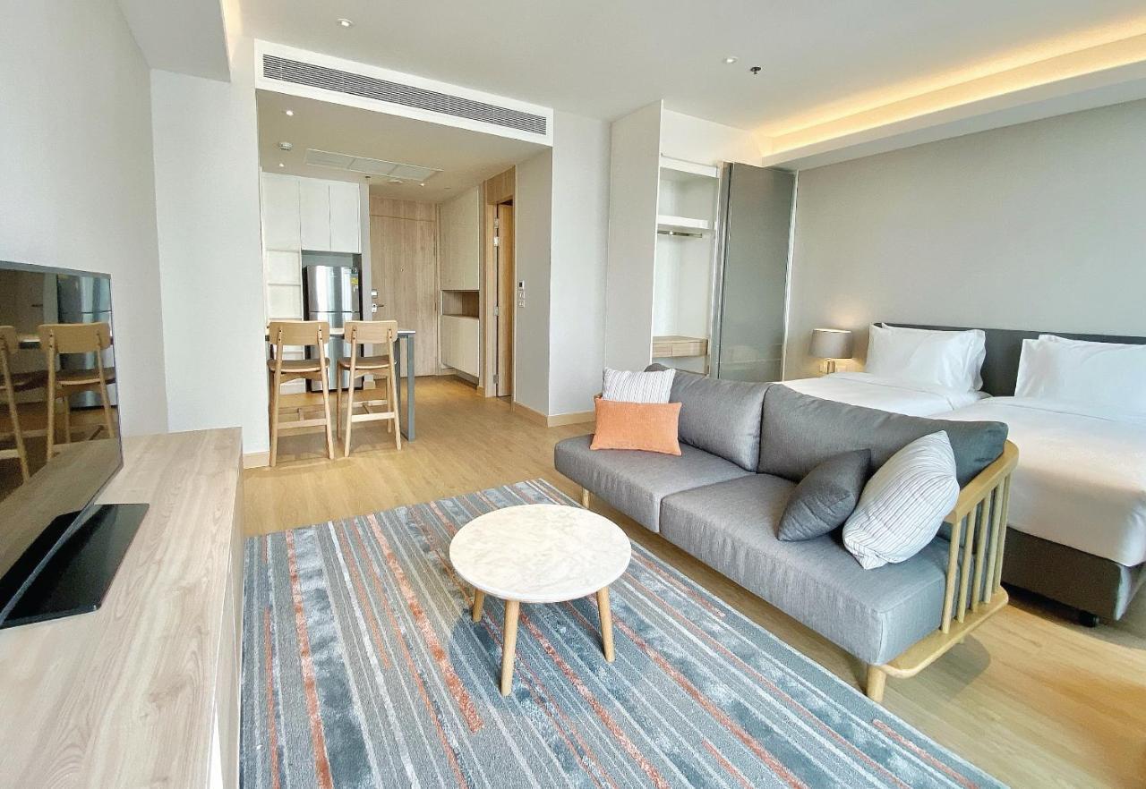 Oakwood Khách sạn 5*