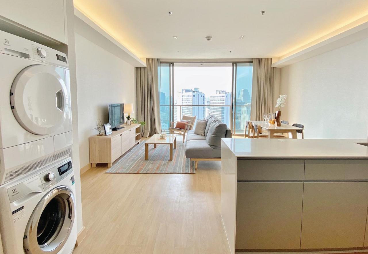 Khách sạn Oakwood 5*