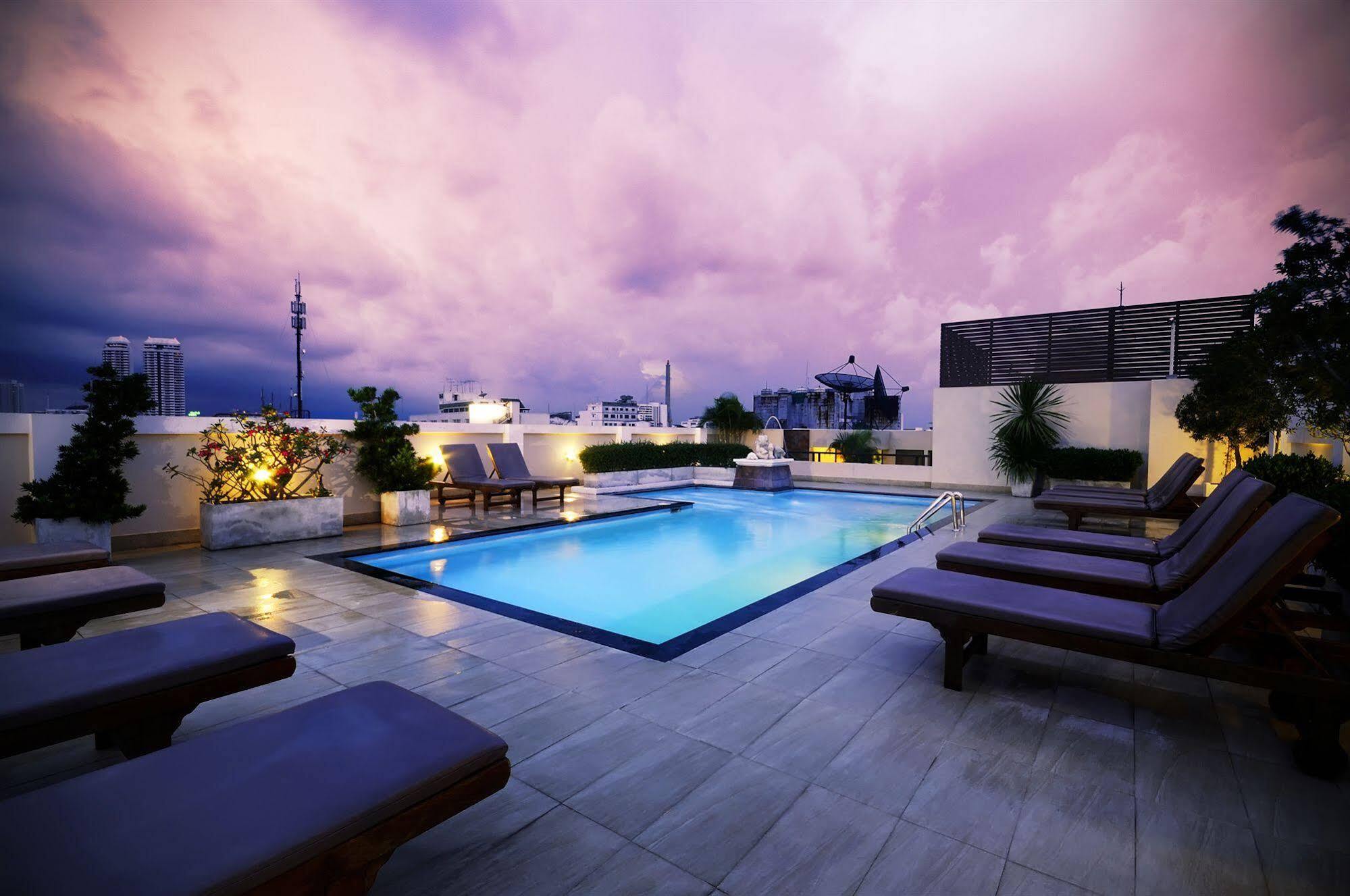 The Mulberry Khaosan Road Hotel