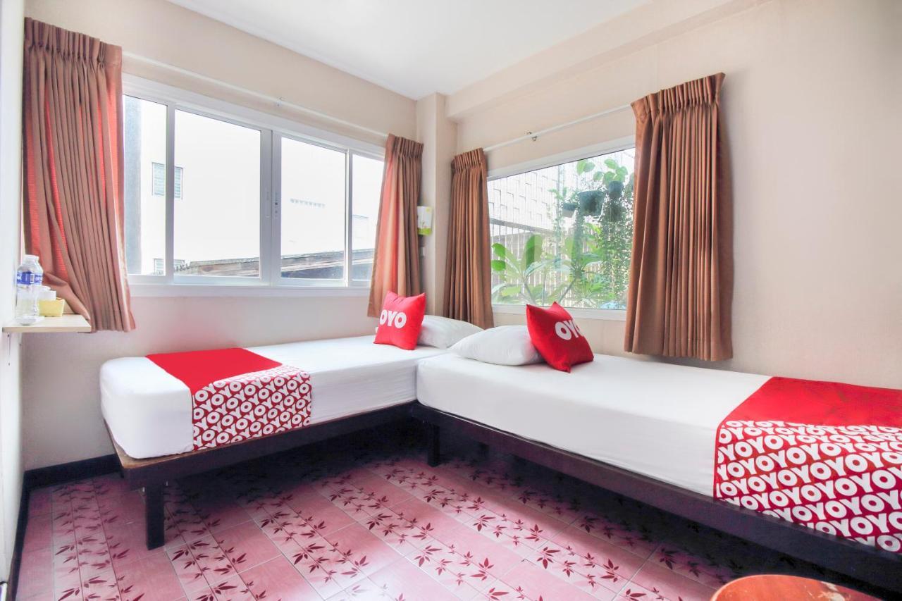 Khách sạn Oyo 537 Na Banglampoo