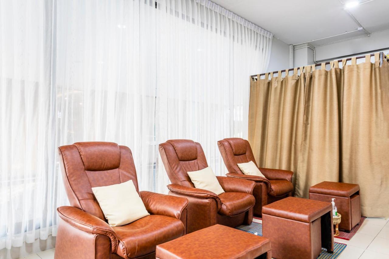 Khách sạn Livotel Hua Mak 4*