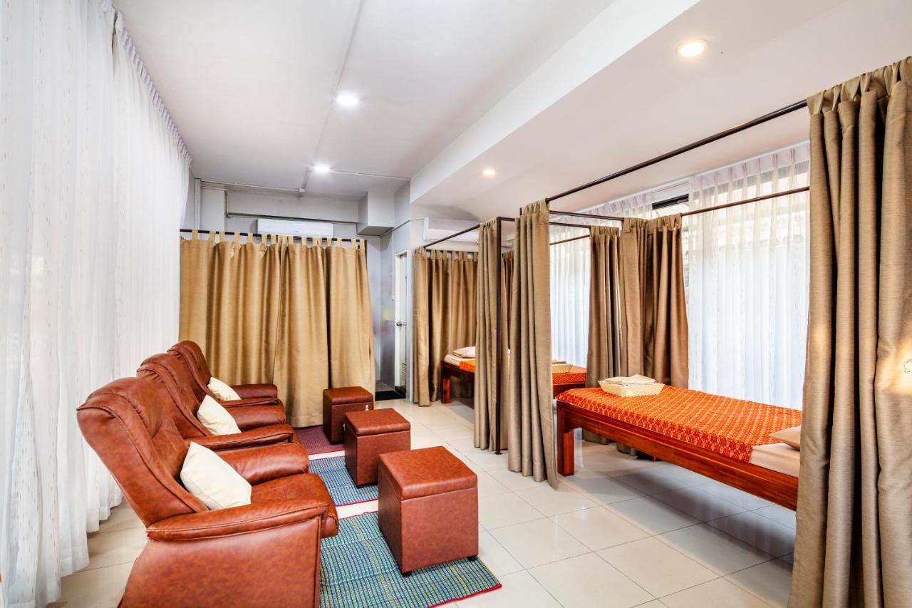Livotel Hua Mak Khách sạn Bangkok