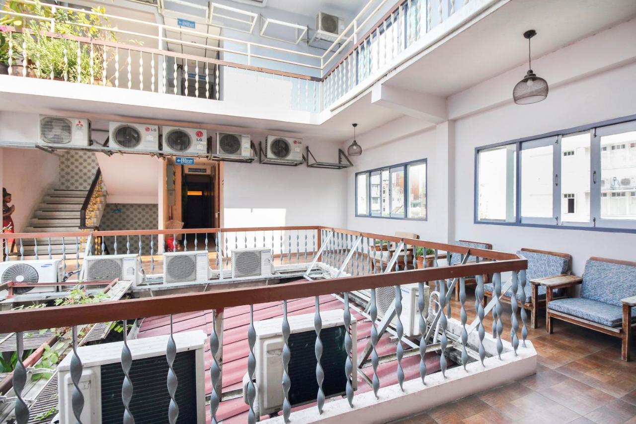 Oyo 537 Na Banglampoo Khách sạn Bangkok