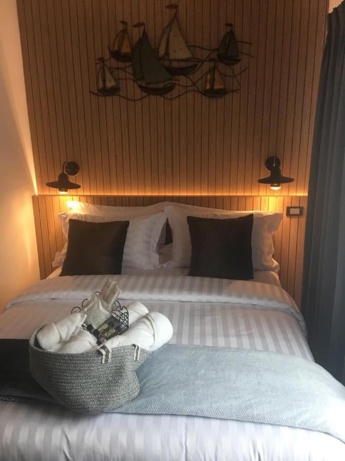 Asrama Tree​ For​ Rest​ Poshtel *