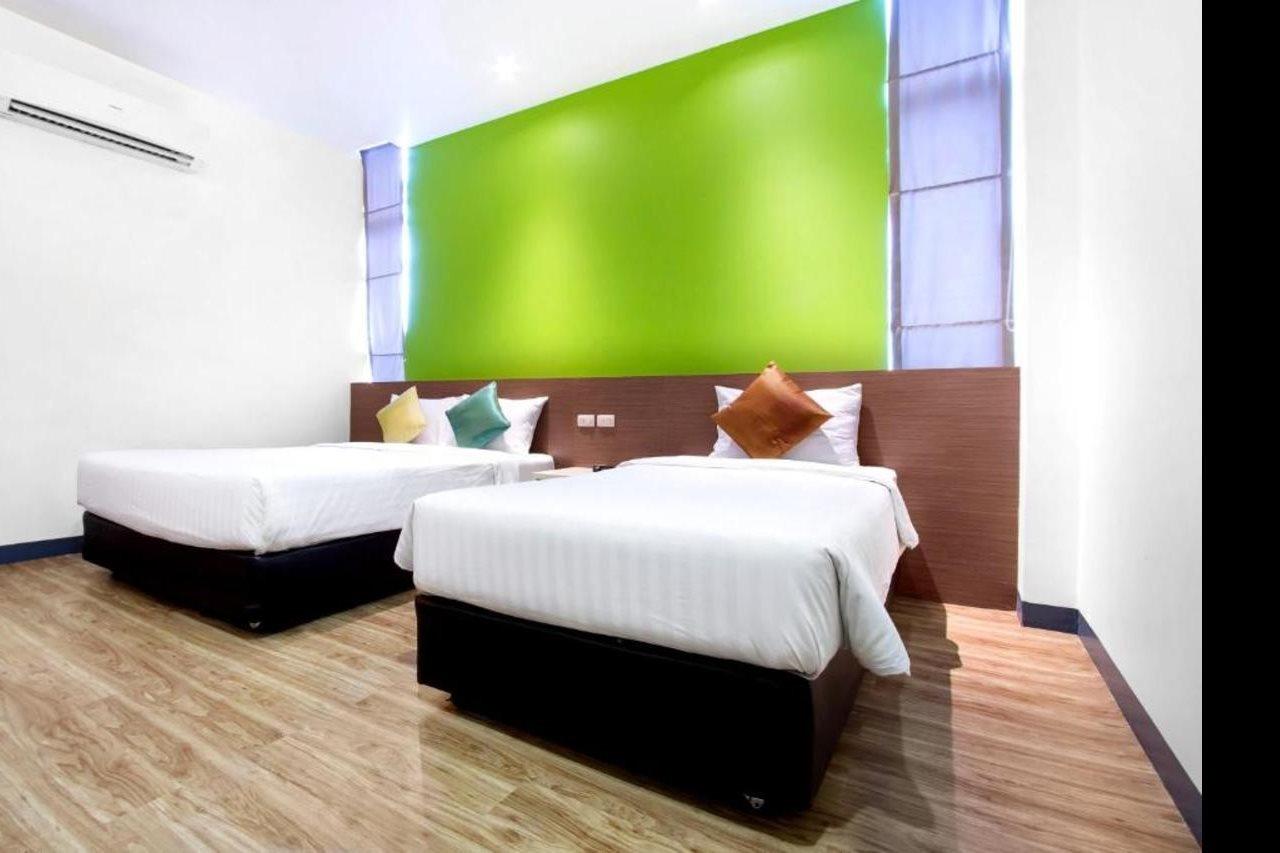 D Varee Xpress Makkasan Bangkok