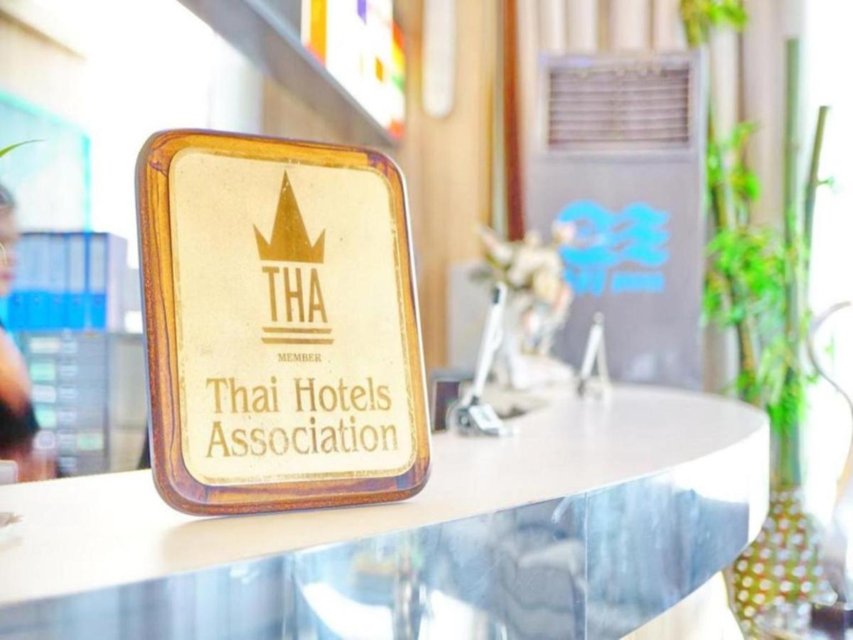 Bay Srinakarin Hotel 4*