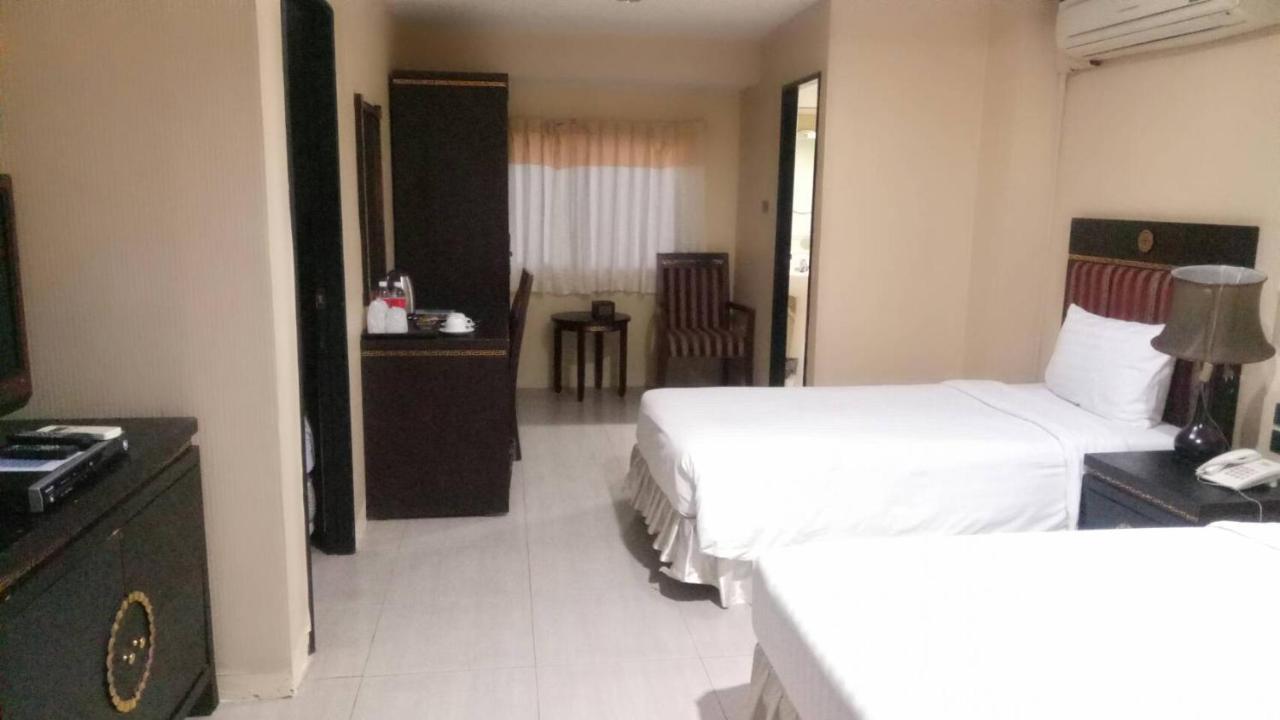 Lucky Palace 3* Bangkok
