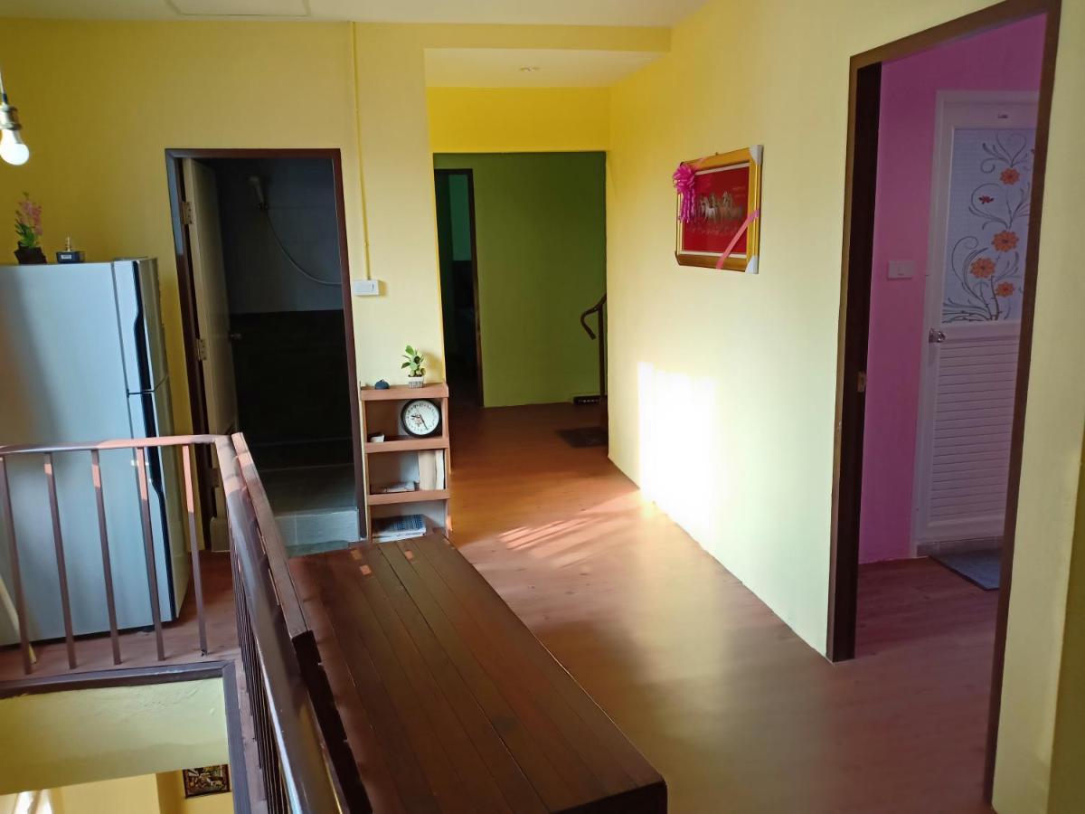 Santo House 2*
