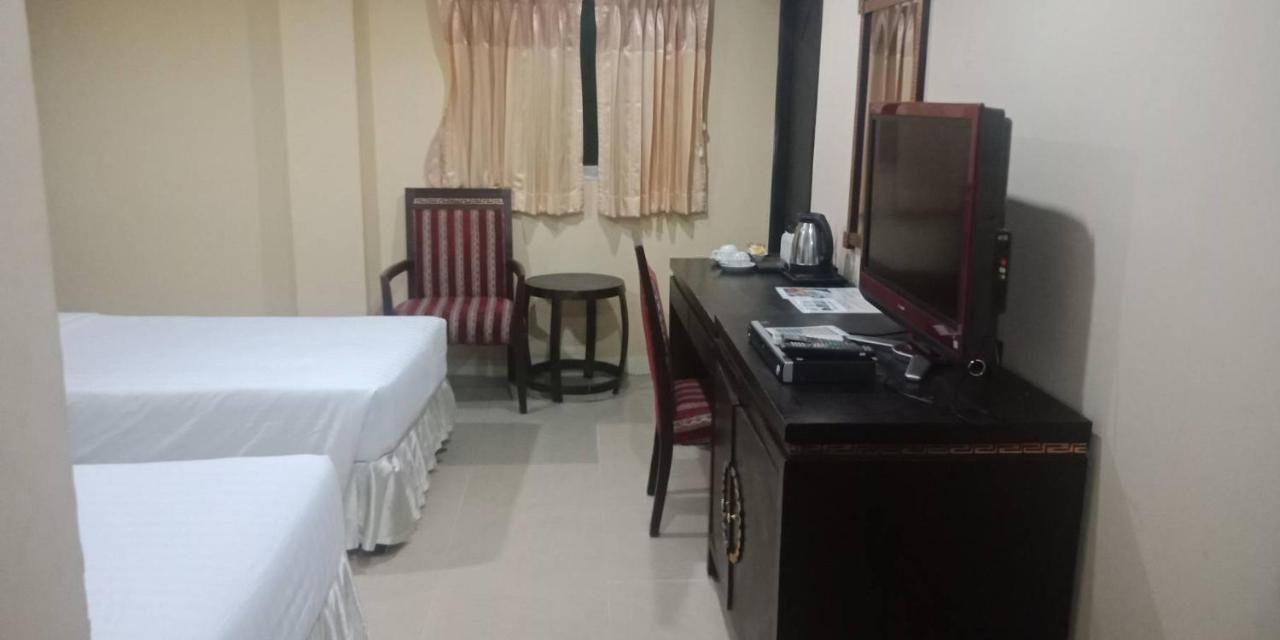 Lucky Palace Hotel