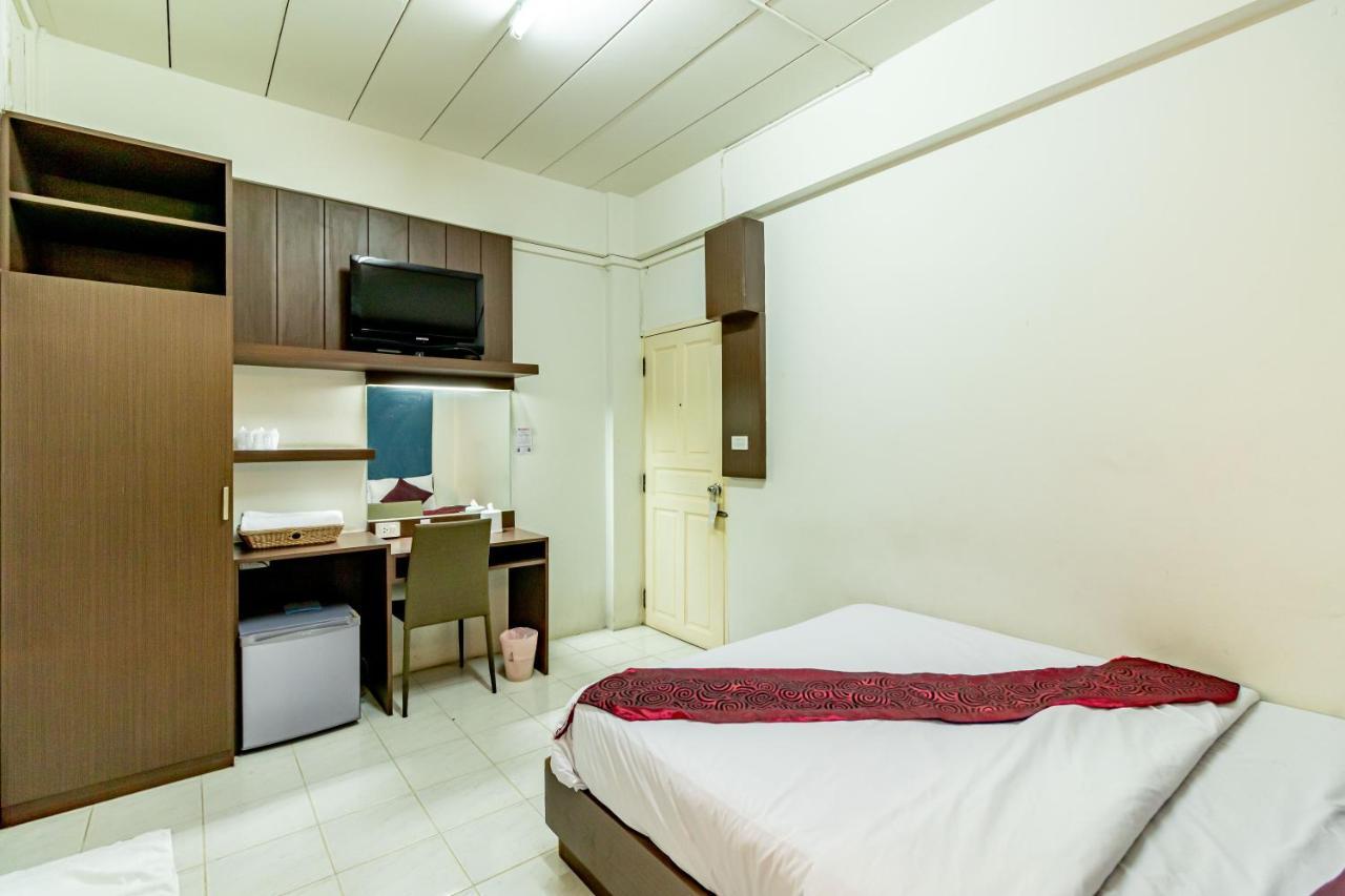 Riski Residencia Apartahotel 3*