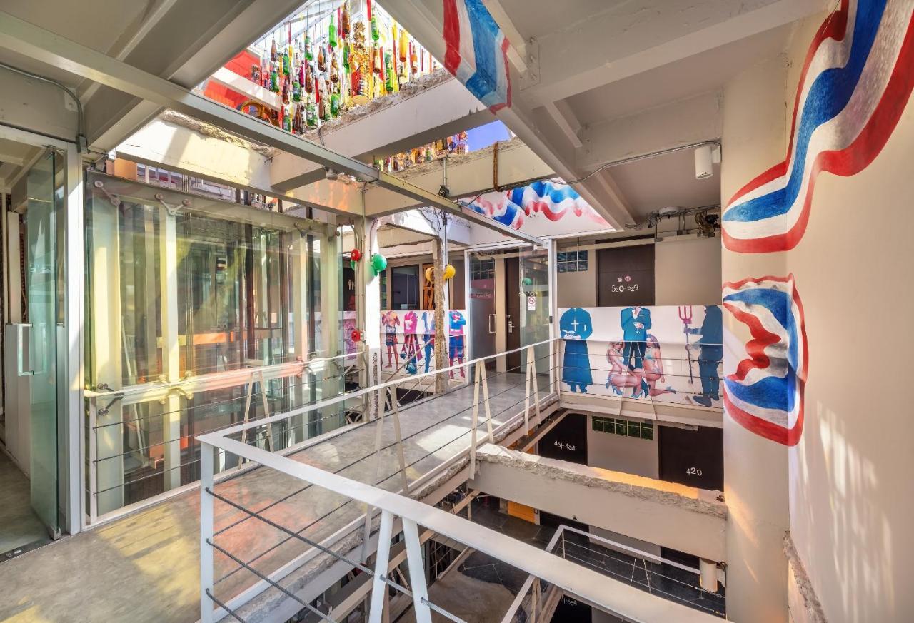 Silom Art Hostel