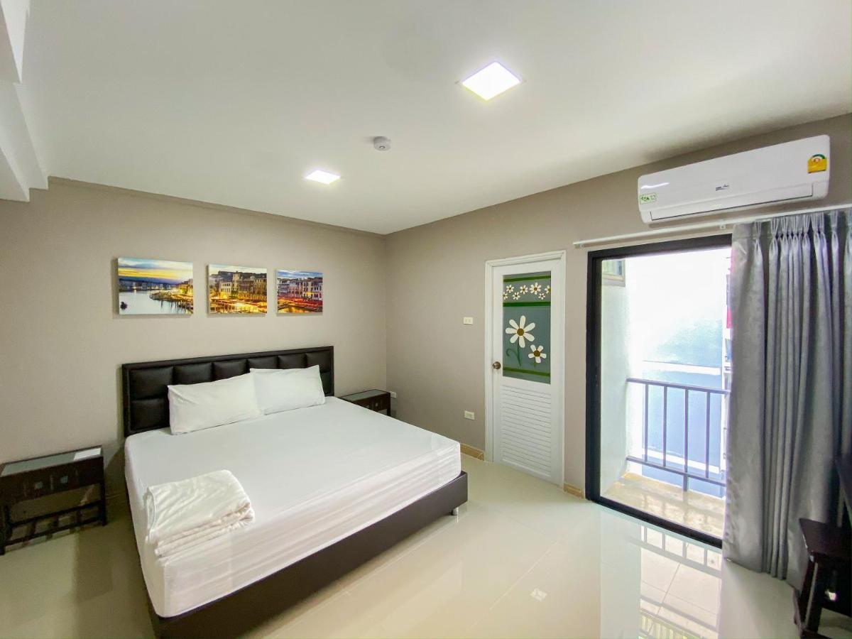 Delighted Hotel 3*