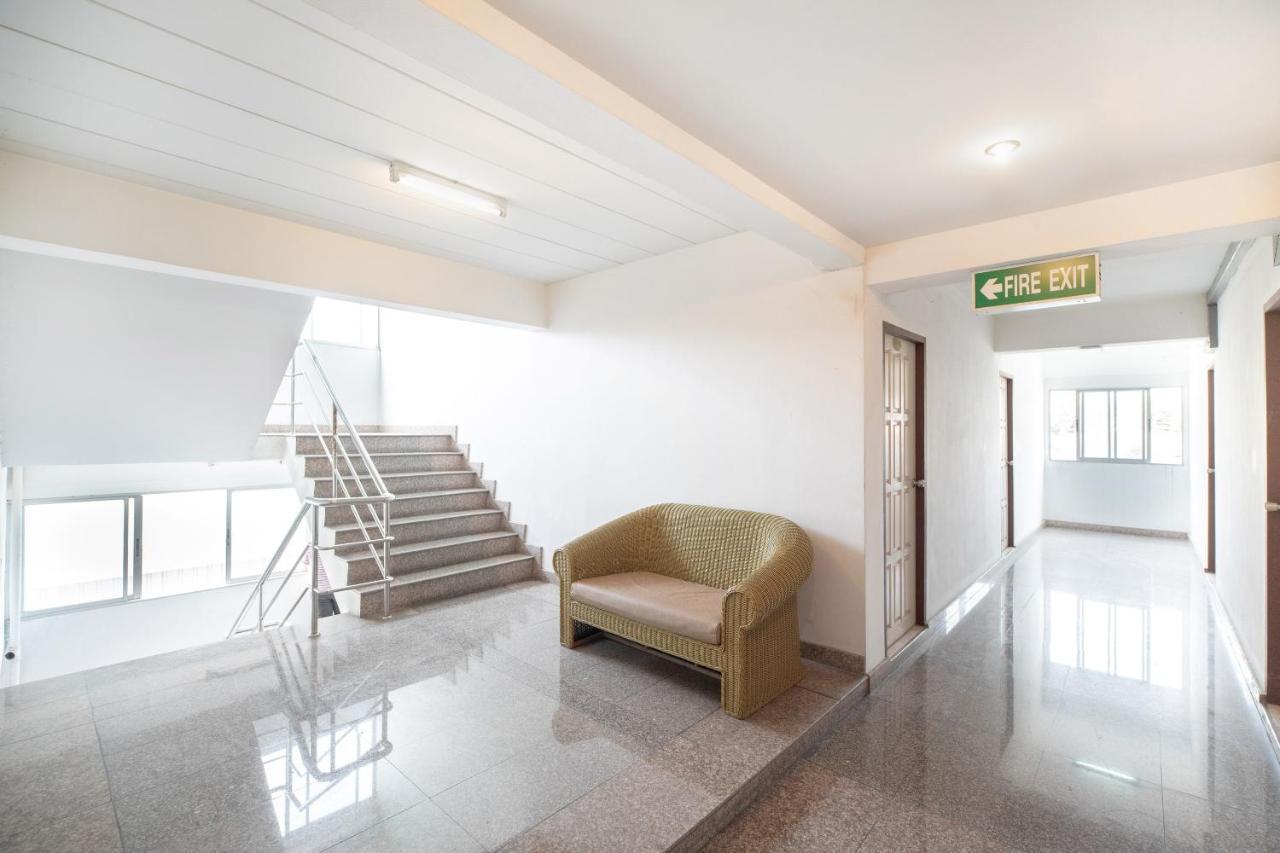 Oyo 519 B Min Airport Hotel