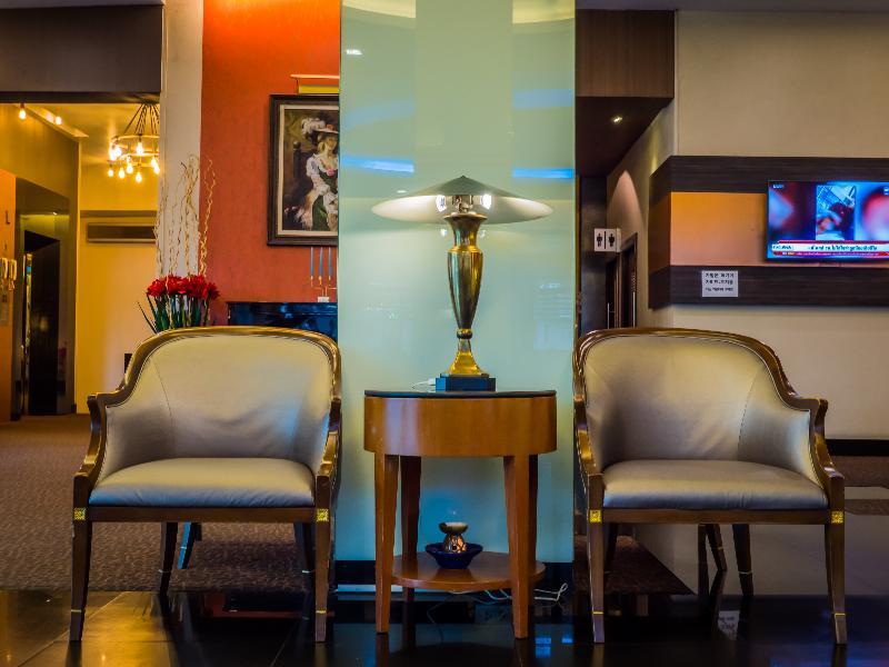 Khách sạn Atrium Boutique 3*