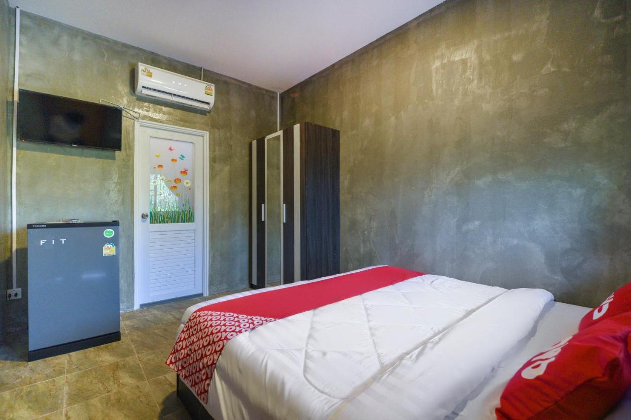 Oyo 808 Kawin Hotel Bangkok