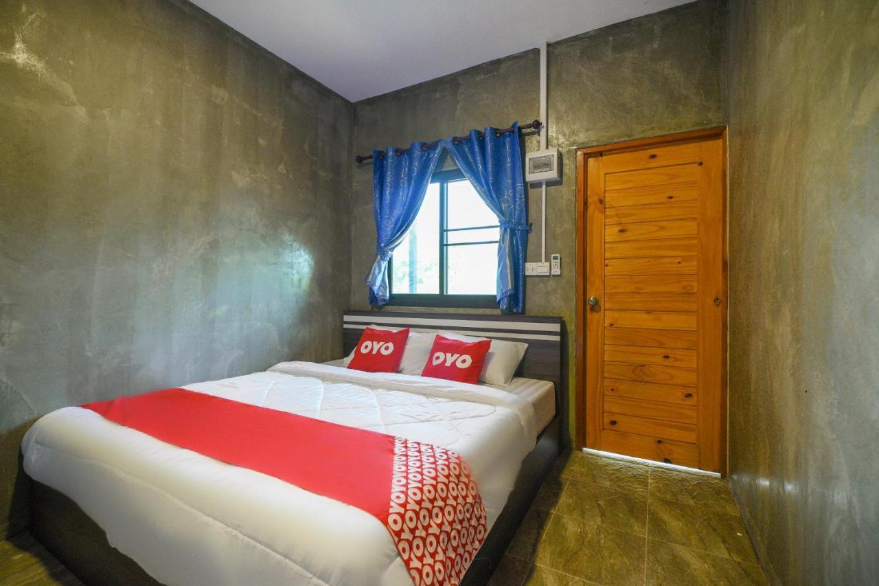 Oyo 808 Kawin Bangkok