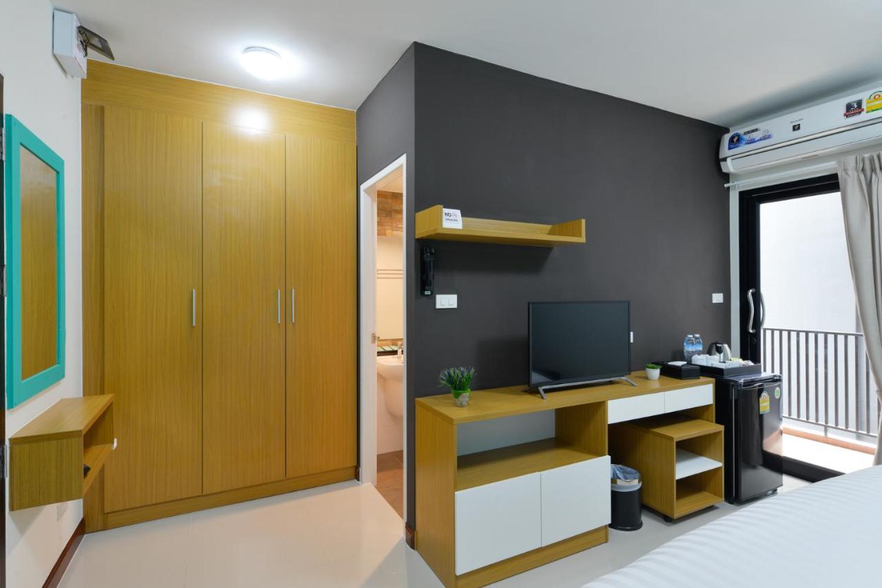 Siri Ratchada Hotell