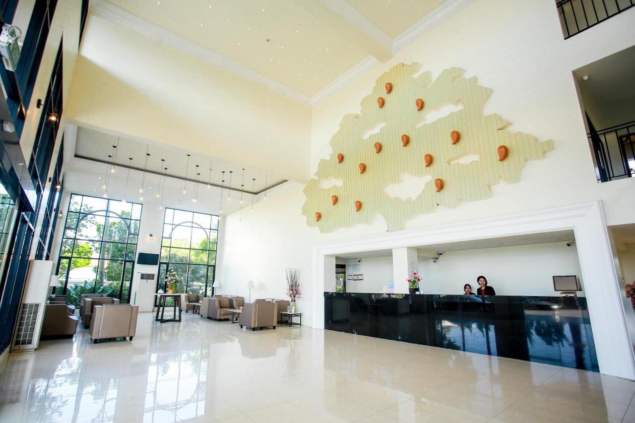Hotel Summer Tree