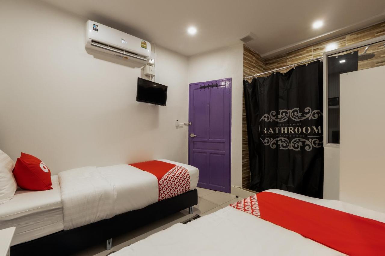 Oyo 960 The Urban Age Deluxe Hotel Bangkok