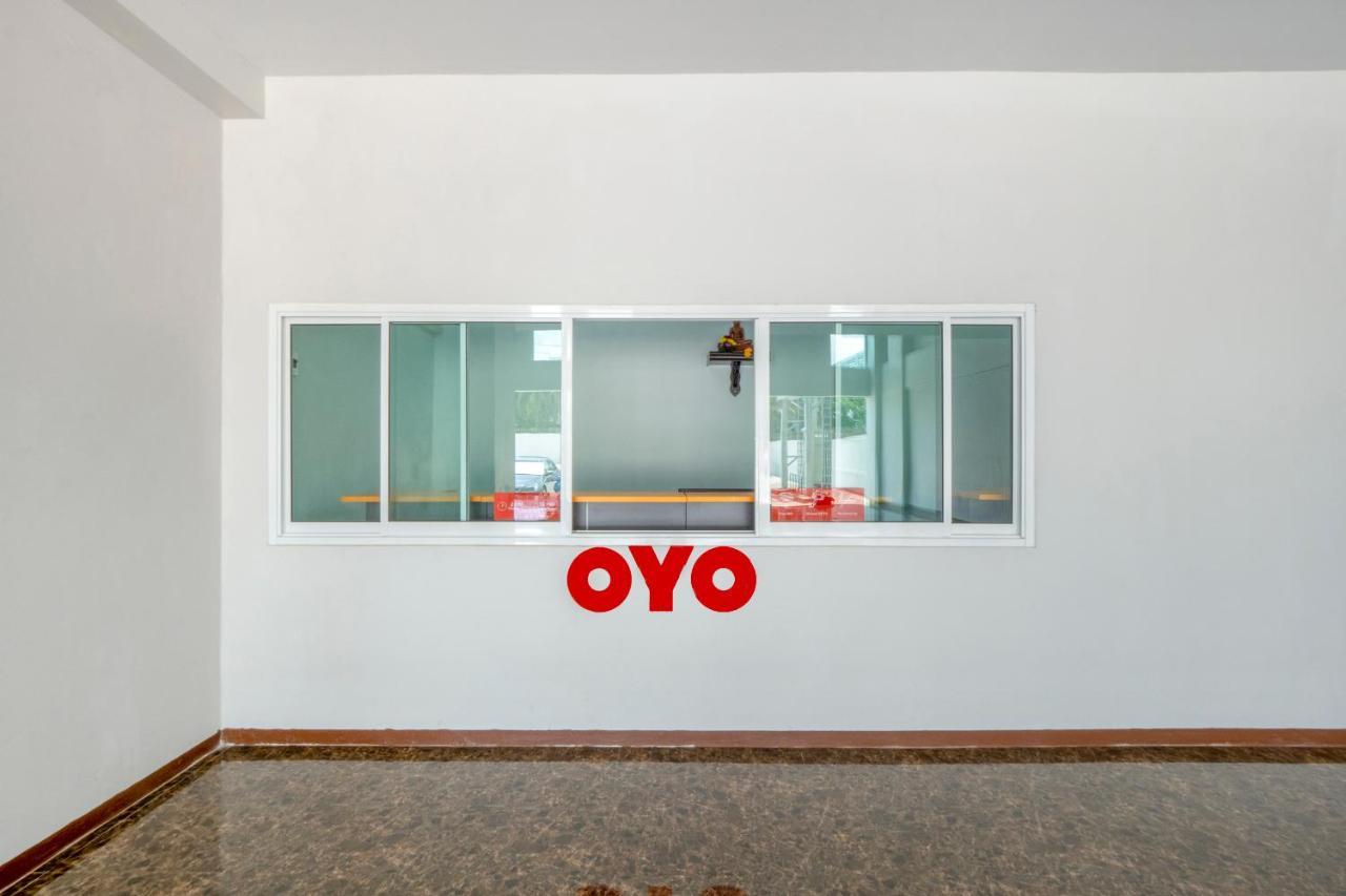 Oyo 714 Chevasai Vipawadee 42 Hotel Bangkok