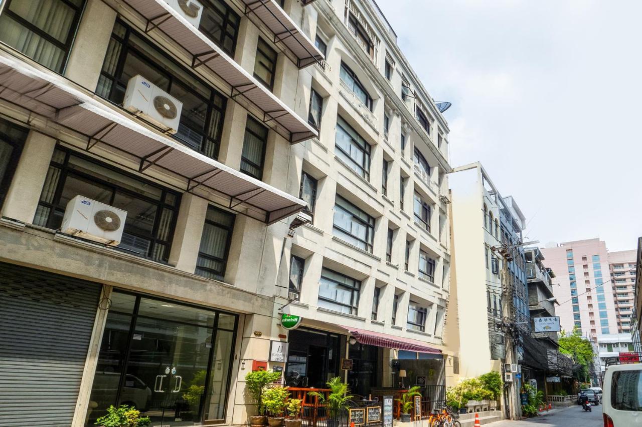 Oyo 960 The Urban Age Deluxe Bangkok