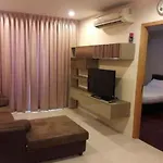 High Floor Near Petchaburi Mrt