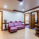 Oyo 796 Paradise Sukhumvit Hotel