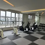29Th Floor Studio, Cozy Workplace, Long Stay, Wide Space