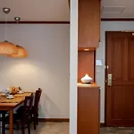 Schloss At Thonglor