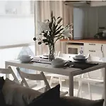 Sukhumvit Boutique Suite : Soi 13/ 10Min. From Bts Nana Station