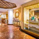 Montien Riverside Hotel