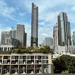 Luxurious Downtown Condo W/Train Access
