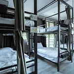 420 Hostel - Ekkamai Buds & Beds