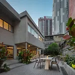 Nidhra Boutique