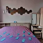 8Finite House