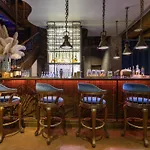 Hotel Muse Bangkok, Autograph Collection