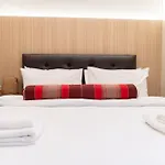 Pillow Pillow House Near Bts Phromphong Station