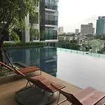 Apartment With Train Access - Luxurious & Cozy