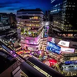 2 Bed 2 Bath Phrom Phong Bts