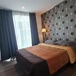 Cozy 1Bed 1 Bath Near Bts Punnawithi