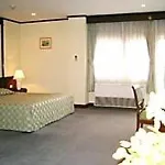 Holiday Mansion Hotel