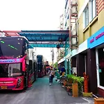Kriss Residence