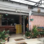 B&B 22 House