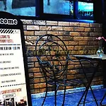 Luck Yimm Hostel (Adults Only)