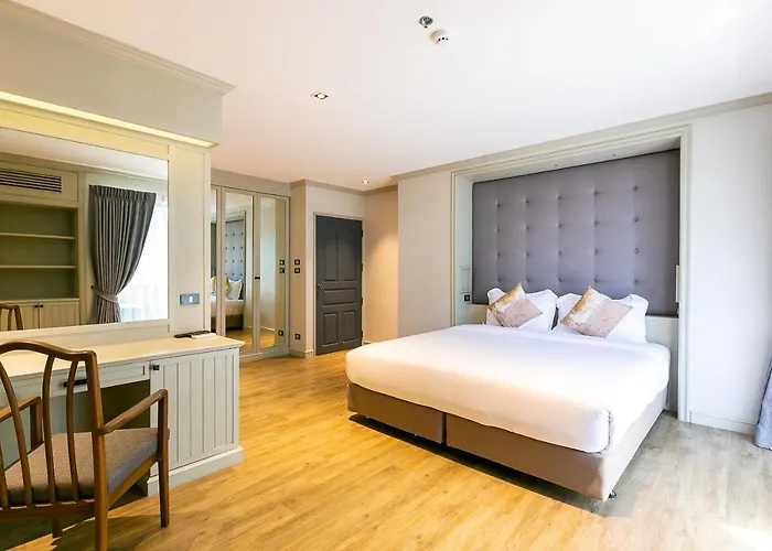 Thea, Executive Suite Serviced Apartment In Ekamai