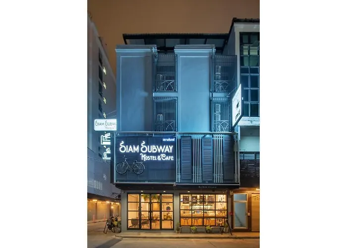 Siam Subway Hostel&Café