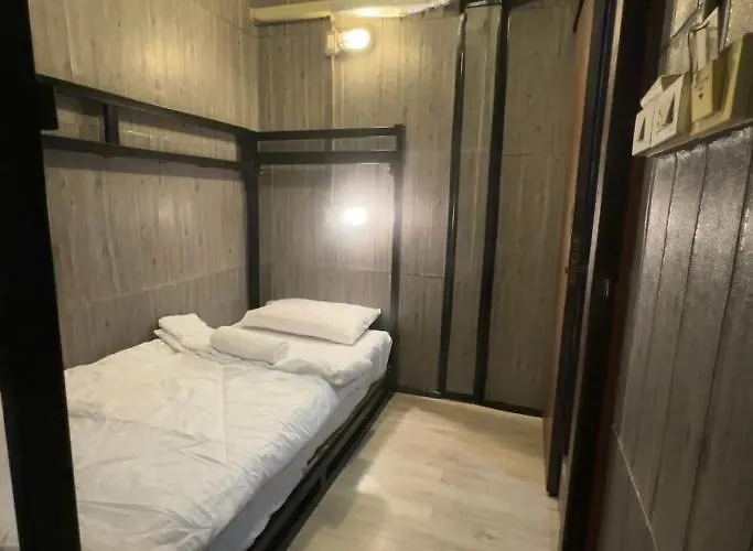 Bed Bangkok Hostel