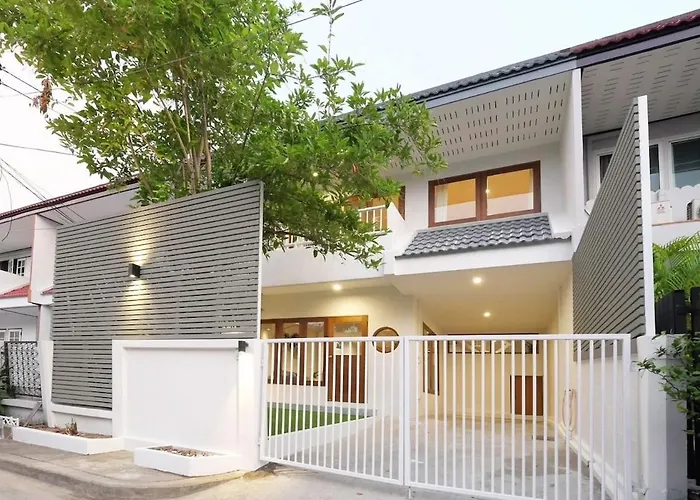 House In Pridi - Stylish 3Br Pet-Friendly