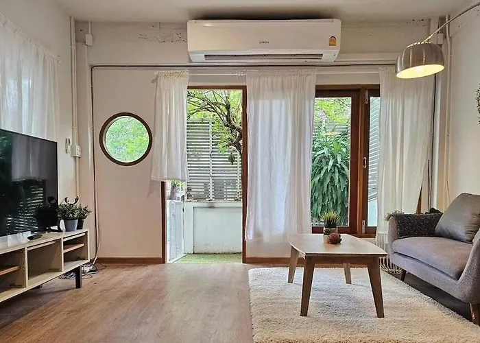 House In Pridi - Stylish 3Br Pet-Friendly